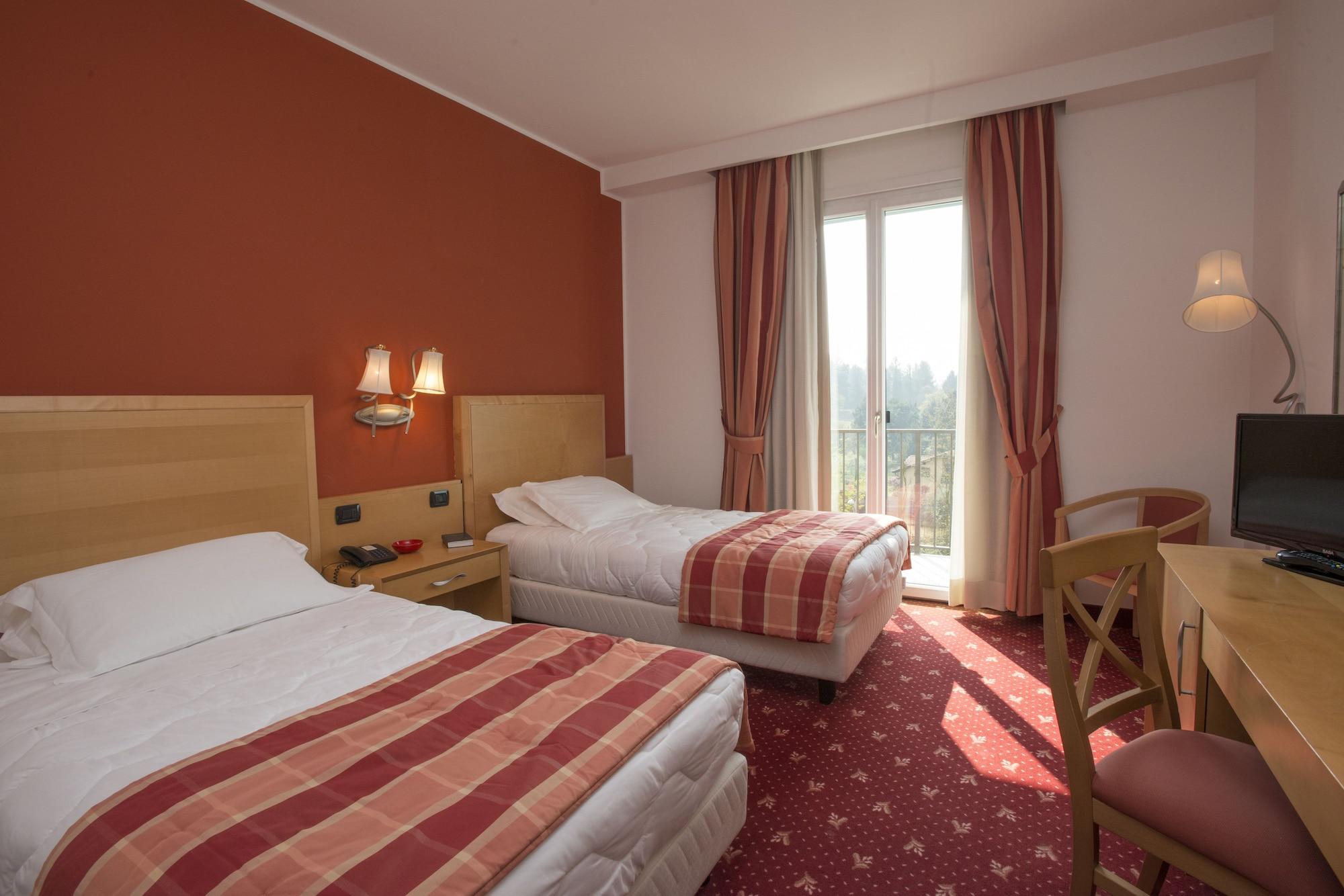 Hilton Garden Inn Milan Malpensa Somma Lombardo Exterior foto