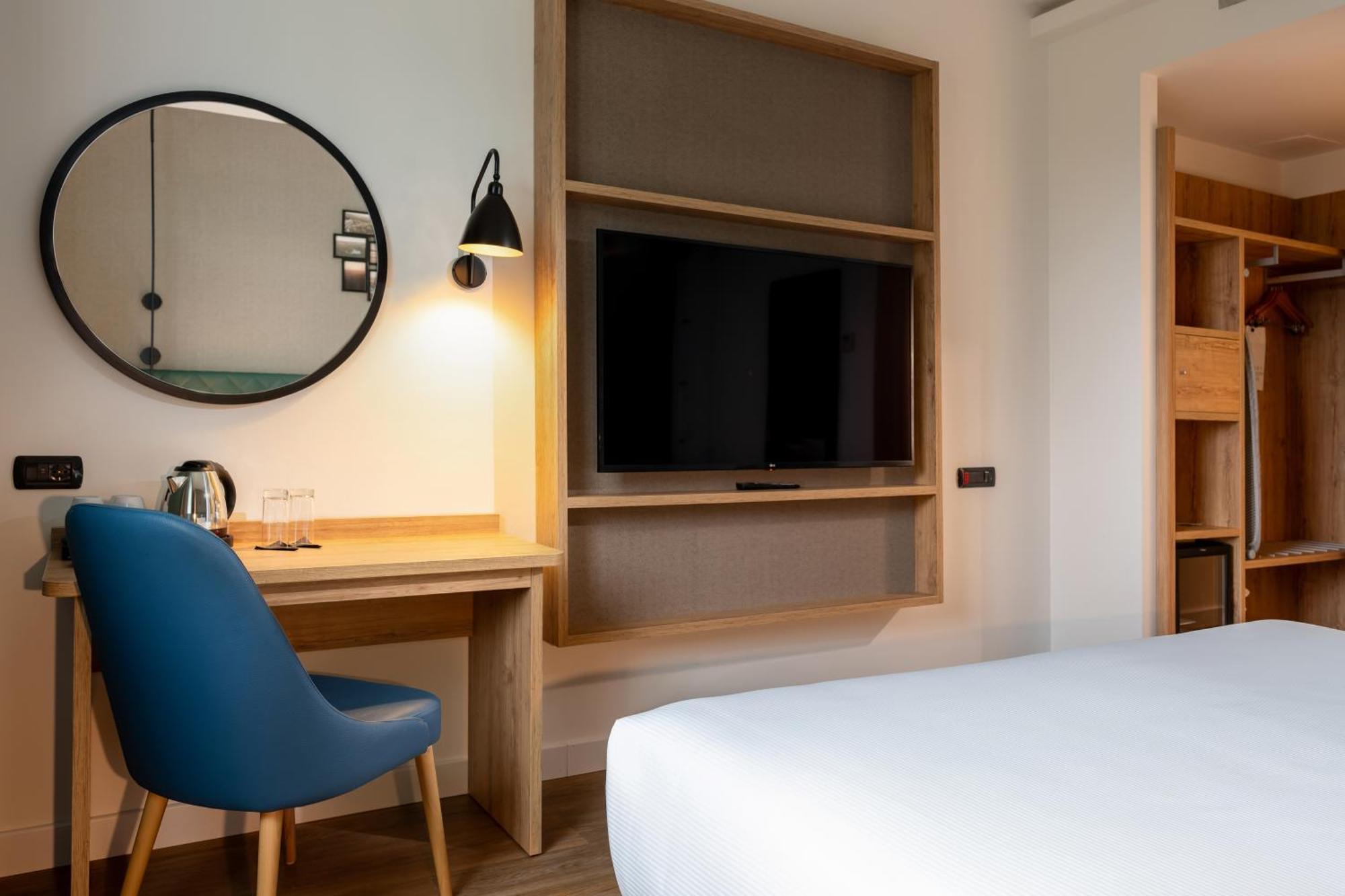 Hilton Garden Inn Milan Malpensa Somma Lombardo Exterior foto